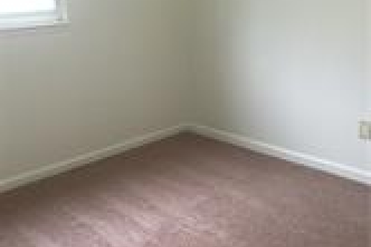 6130 JOHN DALY,TAYLOR,WAYNE,48180,3 Bedrooms Bedrooms,1 BathroomBathrooms,Single Family Home,JOHN DALY,1024