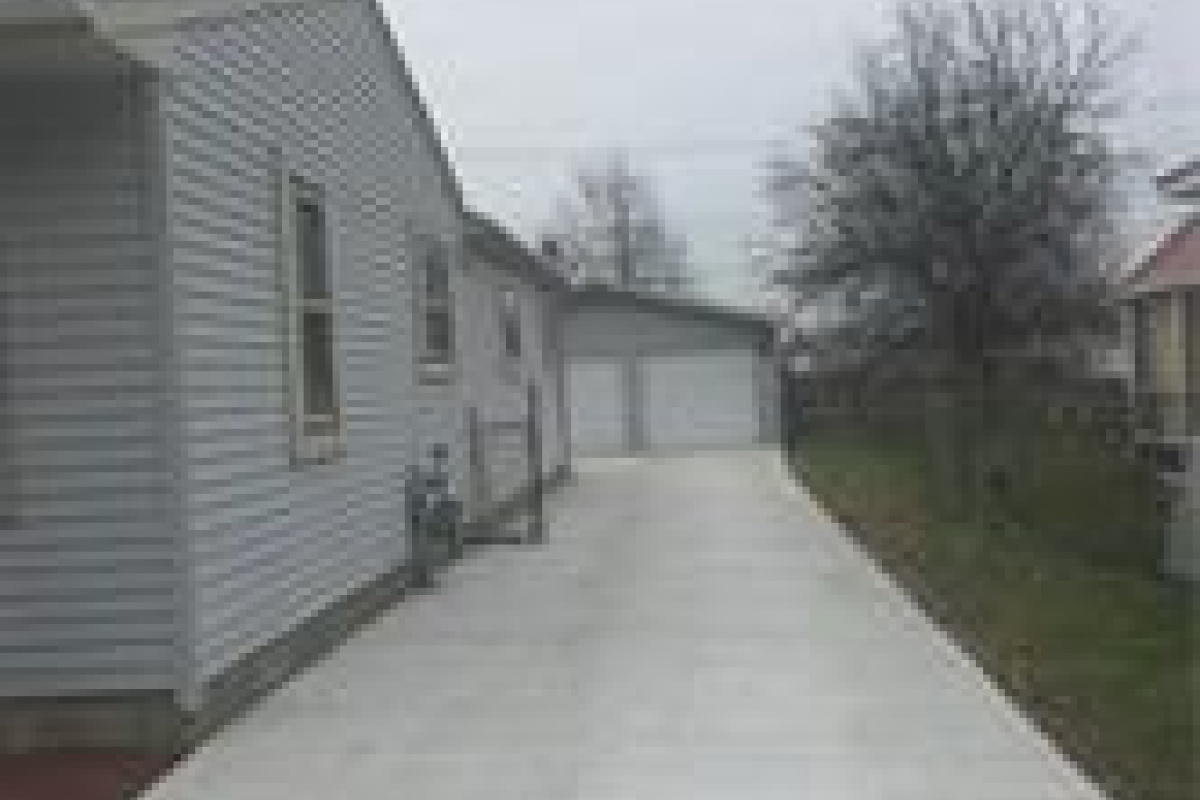 6335 CORDELL,ROMULUS,WAYNE,48174,3 Bedrooms Bedrooms,1 BathroomBathrooms,Single Family Home,CORDELL,1065