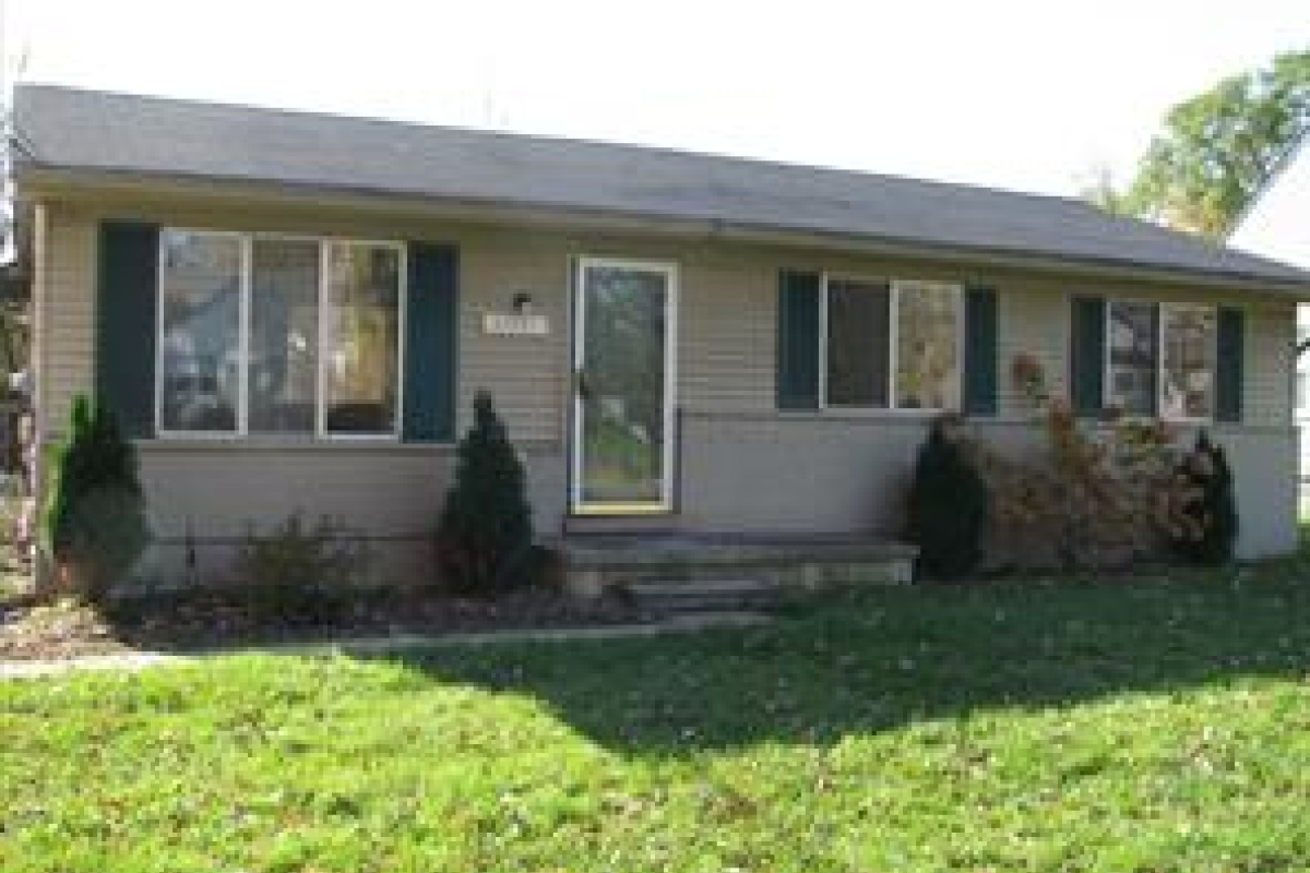 27531 HANOVER,WESTLAND,WAYNE,48186,4 Bedrooms Bedrooms,2 BathroomsBathrooms,Single Family Home,HANOVER,1068